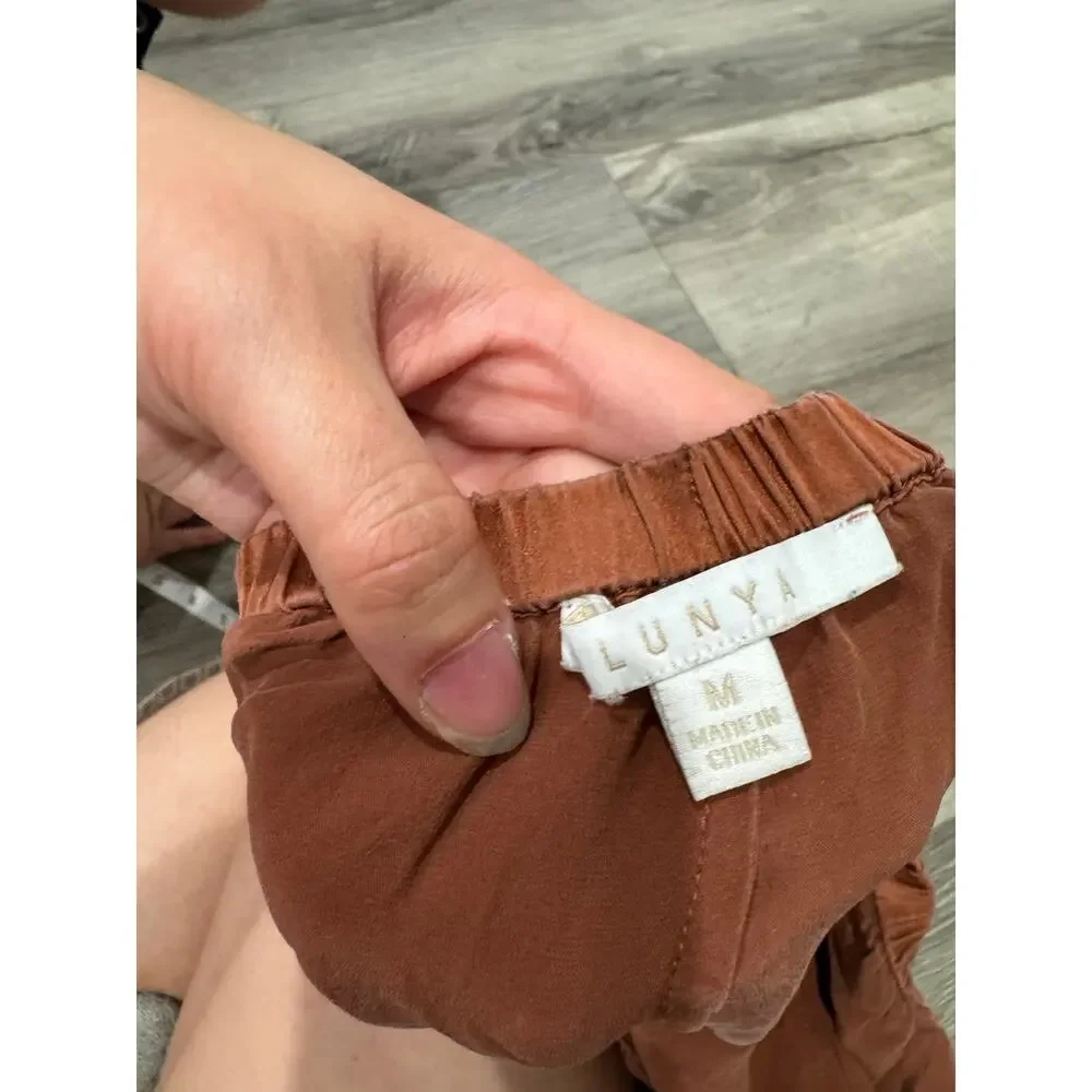 Lunya Washable Silk Tulip Back Pajama Set Size Medium EUC Brown - Picture 6 of 10